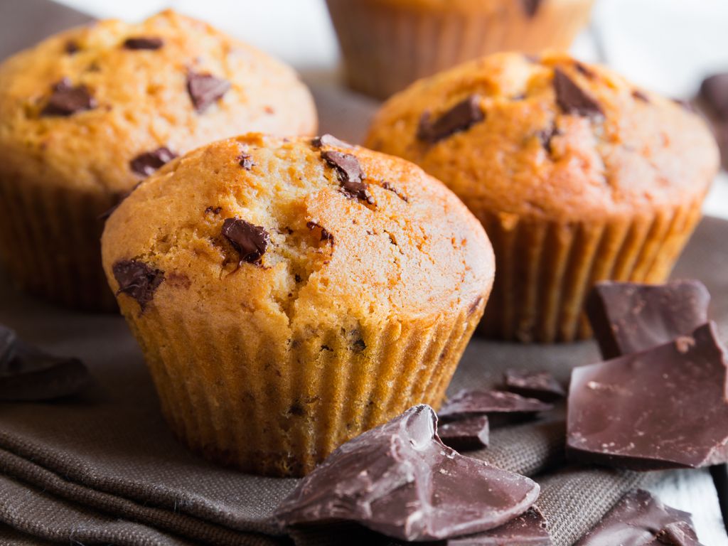 Muffins aux pépites de chocolat étincelants